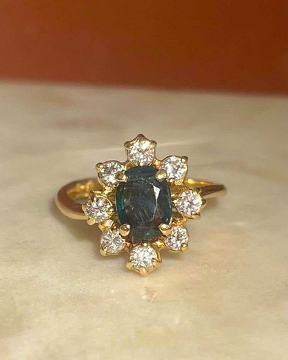 Bague Marguerite Diamants &amp; Saphir &quot;Elisabeth&quot; - Elliade Paris