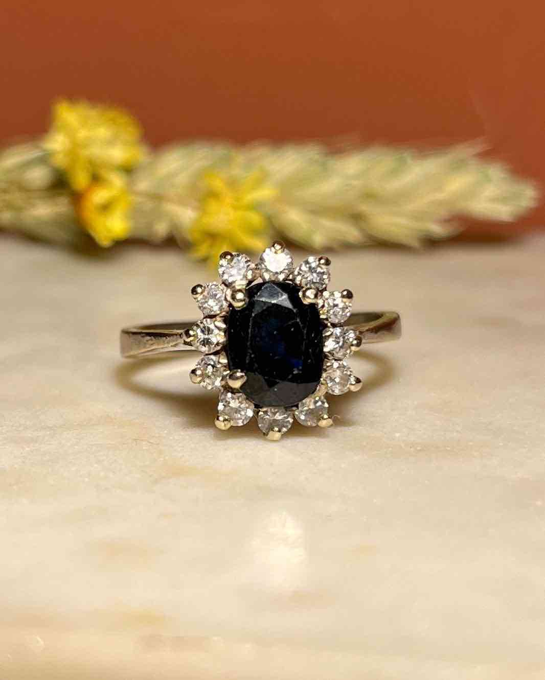 Bague Marguerite Diamants &amp; Saphir "Gemma" - Elliade Paris