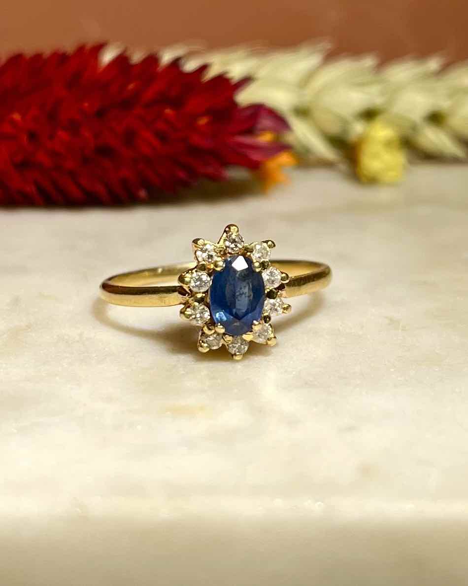 Bague Marguerite diamants &amp; saphir "Loïna" - Elliade Paris