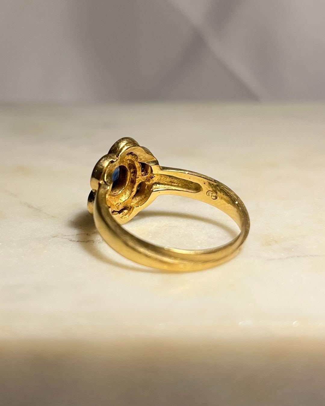 Bague Marguerite diamants &amp; saphir "Monica" - Elliade Paris