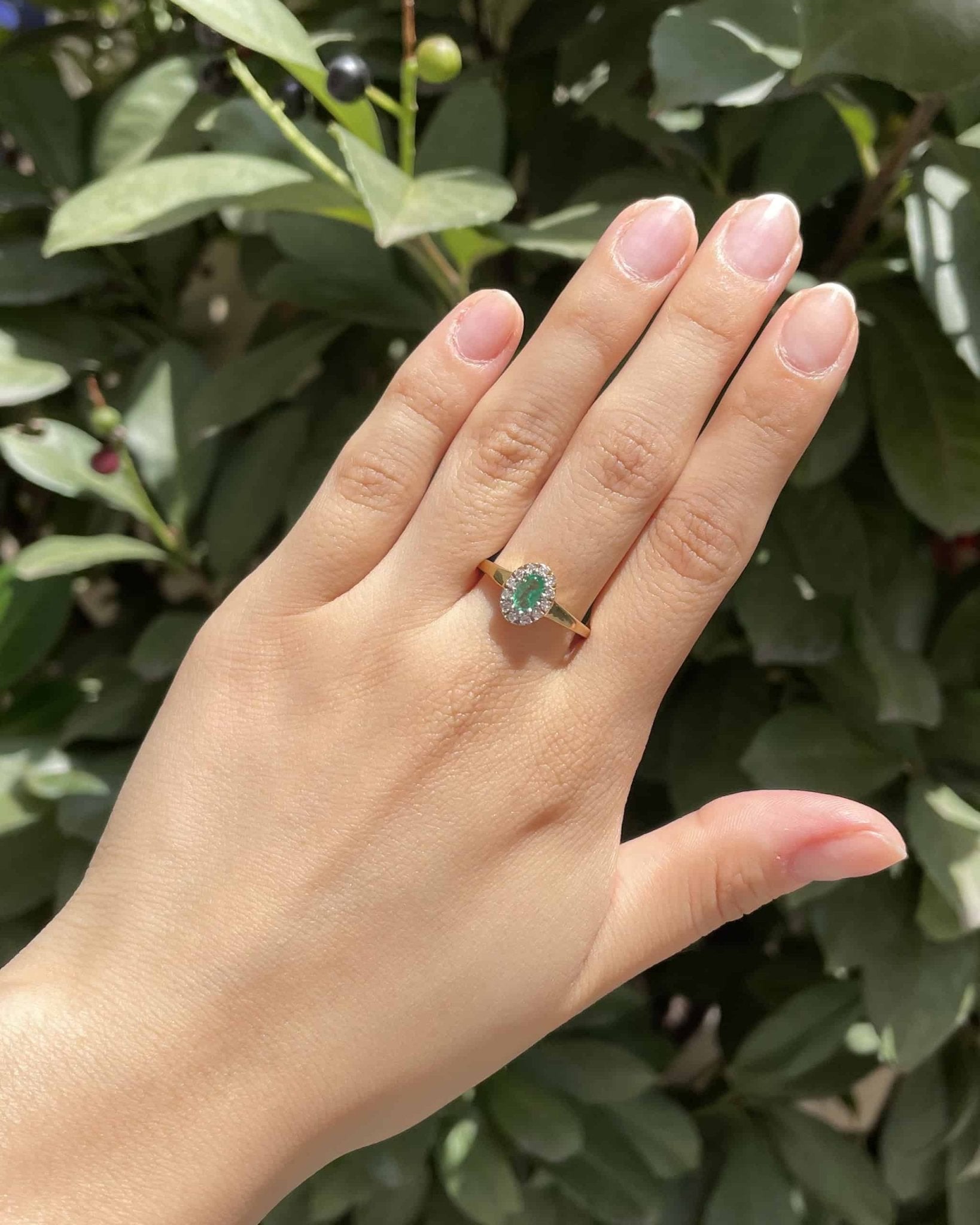 Bague Marguerite Émeraude 0.30 carat &amp; Diamants "Éléanore" - Elliade Paris