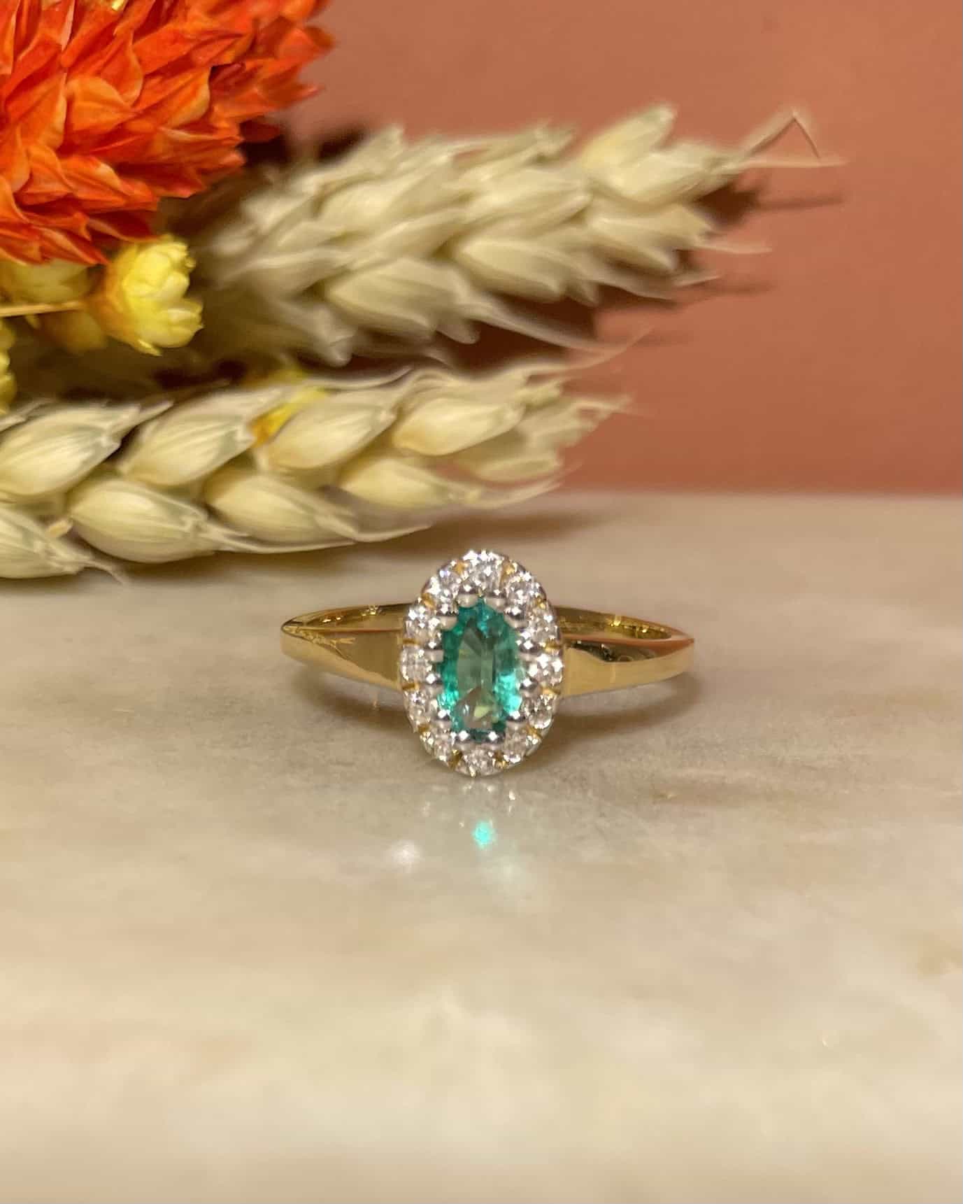 Bague Marguerite Émeraude 0.30 carat &amp; Diamants "Éléanore" - Elliade Paris