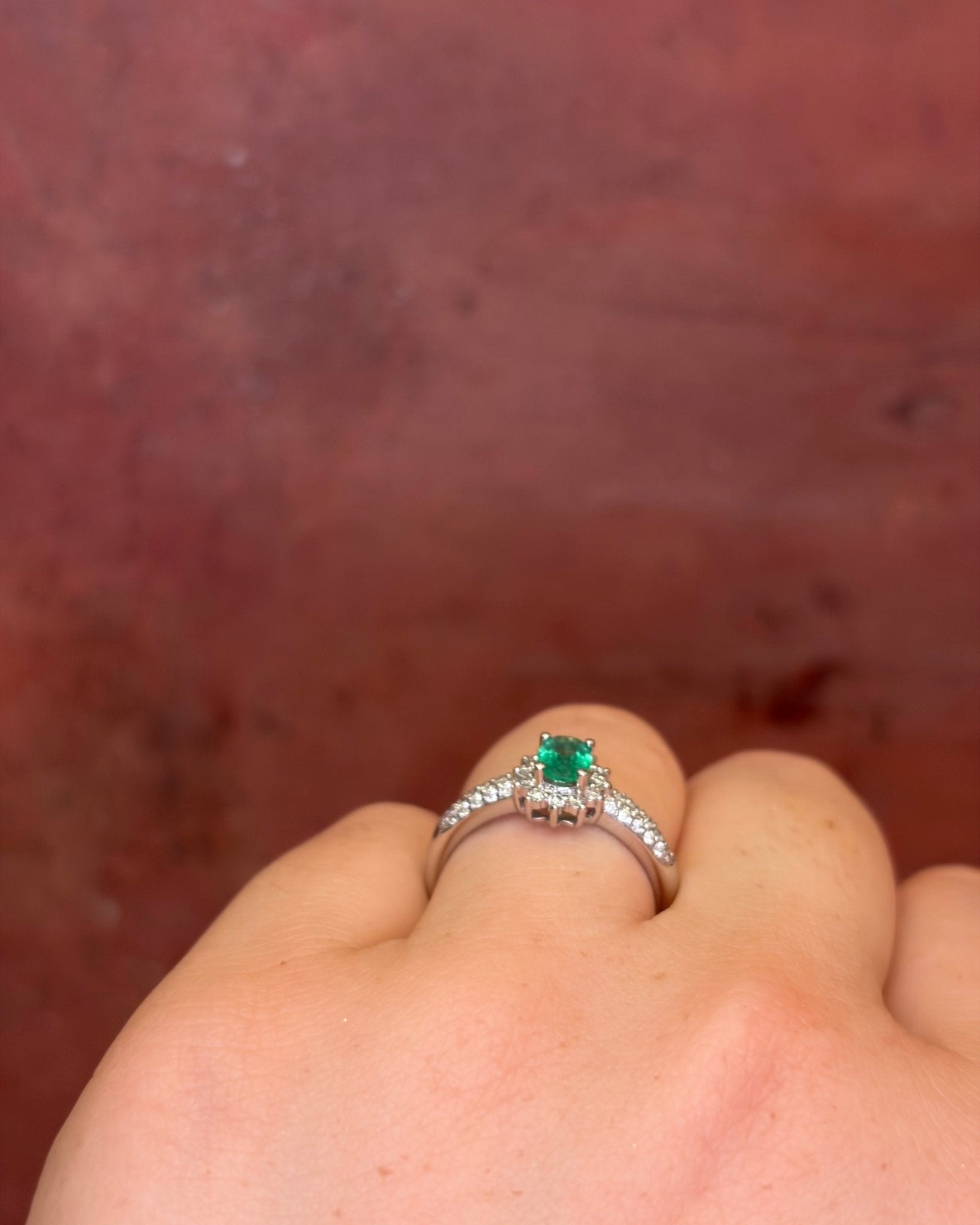 Bague Marguerite Émeraude 0.40 carat &amp; Diamants 0.42 carat "Amélie" - Elliade Paris