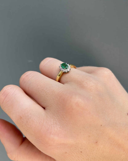 Bague Marguerite Émeraude 0.41 Carat &amp; 12 Diamants &quot;Aymene&quot; - Elliade Paris