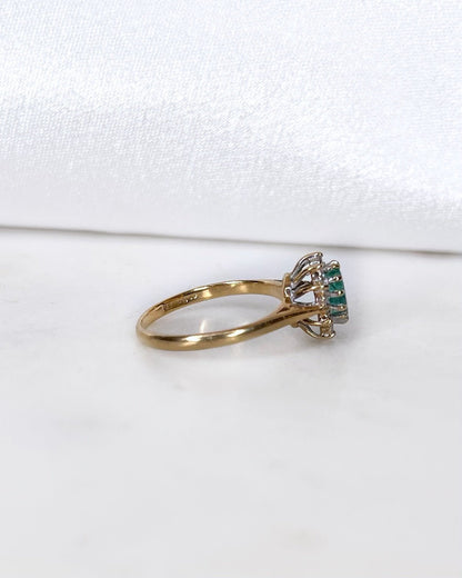 Bague Marguerite Émeraude 0.50 carat &amp; Diamants “Philippa” - Elliade Paris