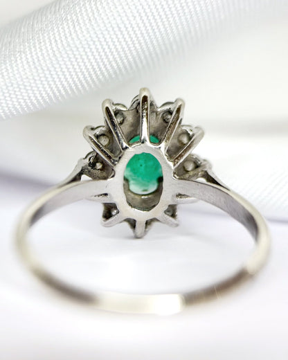 Bague Marguerite Émeraude 0.54 carat &amp; Diamants 0.24 carat "Philomène" - Elliade Paris