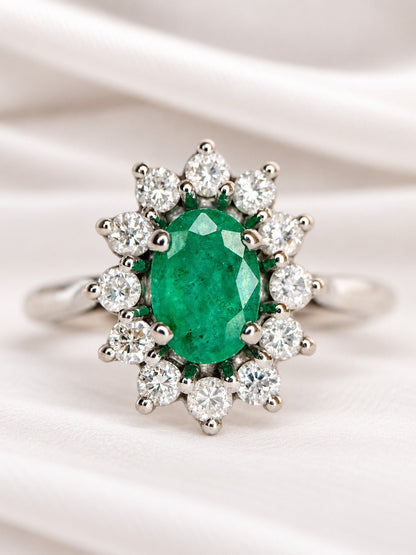 Bague Marguerite Émeraude 0.54 carat &amp; Diamants 0.24 carat "Philomène" - Elliade Paris