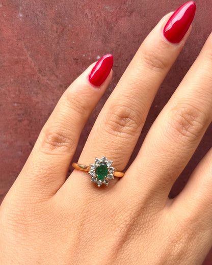 Bague Marguerite Émeraude 0.55 carat &amp; Diamants "Lucia" - Elliade Paris