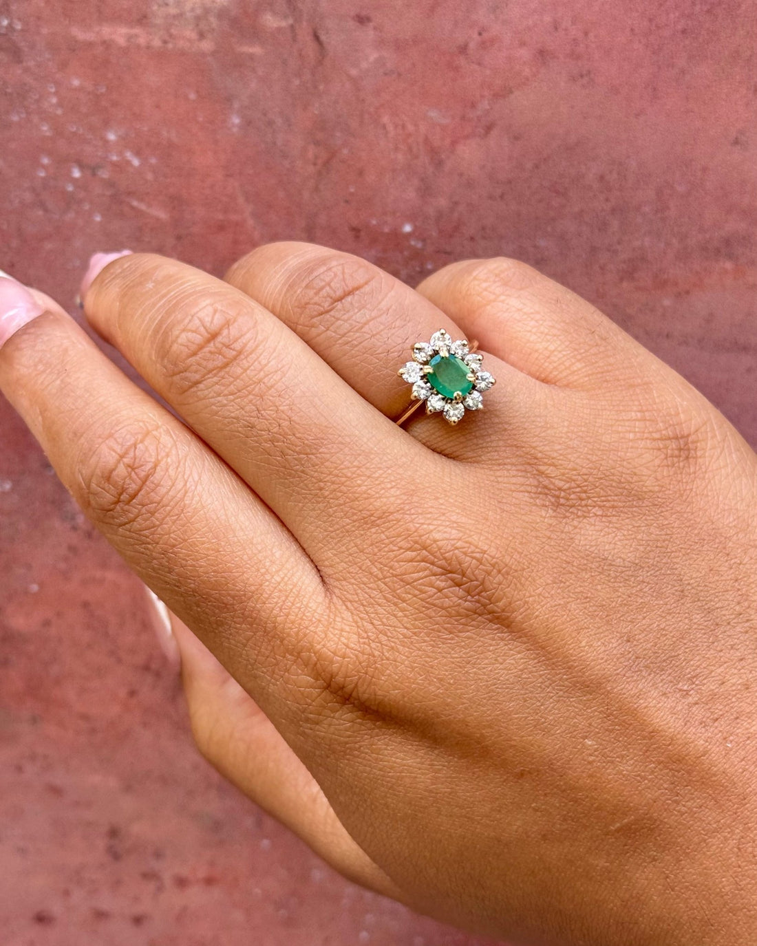 Bague Marguerite Émeraude 0.59 carat &amp; Diamants 0.50 carat "Colette" - Elliade Paris