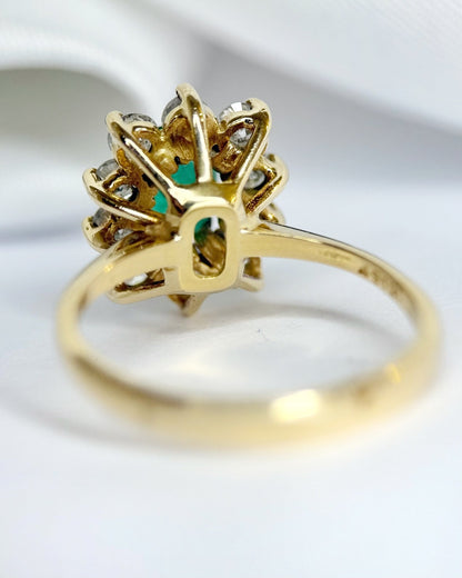 Bague Marguerite Émeraude 0.59 carat &amp; Diamants 0.50 carat "Colette" - Elliade Paris