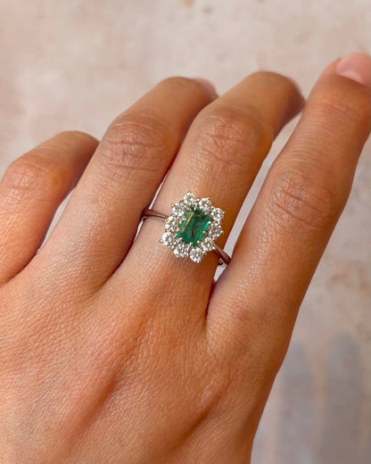 Bague Marguerite Émeraude 0.61 carat &amp; Diamants 0.50 carat "Ségolène" - Elliade Paris