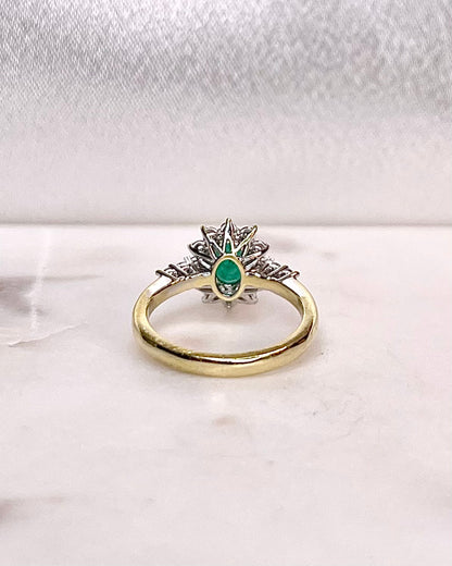 Bague Marguerite Émeraude 0.65 carat &amp; Diamants &quot;Enéa&quot; - Elliade Paris