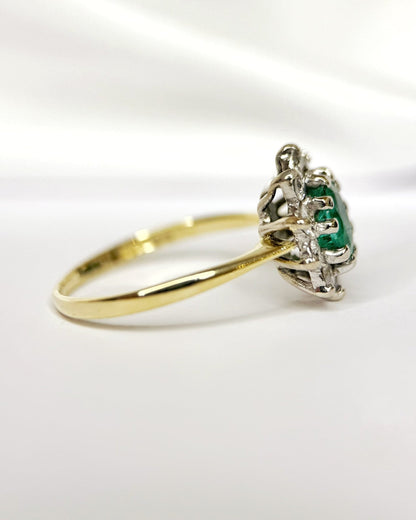 Bague Marguerite Émeraude 0.75 carat &amp; Diamants 0.50 carat "Hermoine" - Elliade Paris