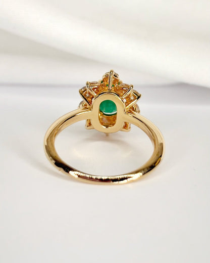 Bague Marguerite Émeraude 0.75 carat &amp; Diamants 0.70 carat 4.16g "Émilia" - Elliade Paris