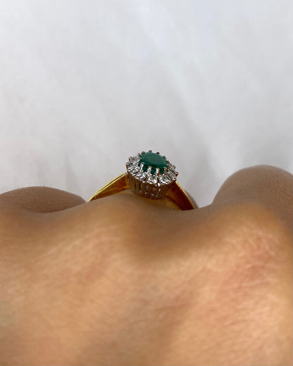 Bague Marguerite Émeraude 0.76 carat &amp; 12 Diamants &quot;Selma&quot; - Elliade Paris