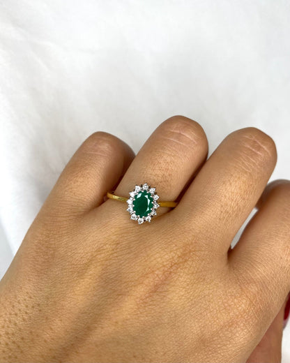 Bague Marguerite Émeraude 0.76 carat &amp; 12 Diamants &quot;Selma&quot; - Elliade Paris