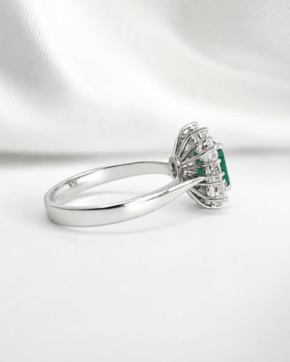 Bague Marguerite Émeraude 0.80 carat &amp; Diamants 0.60 carat "Célia" - Elliade Paris