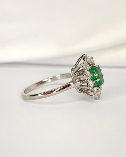 Bague Marguerite Émeraude 0.85 carat &amp; Diamants 0.78 carat "Alice" - Elliade Paris