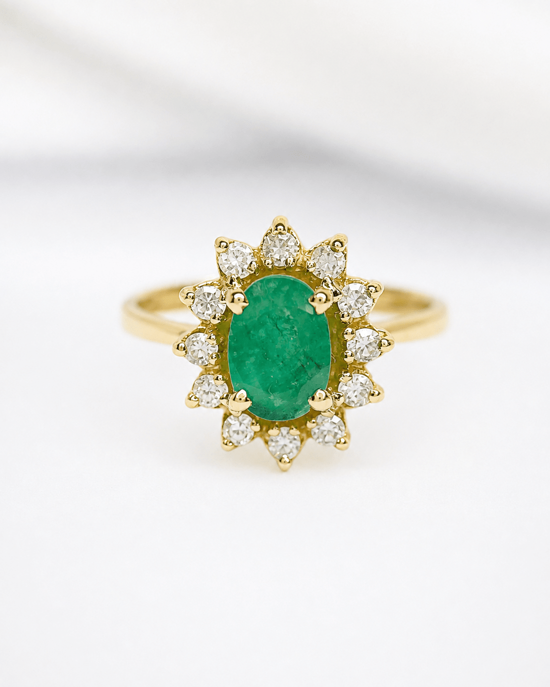 Bague Marguerite Émeraude 0.90 carat &amp; Diamants 4,01g "Pauline" - Elliade Paris