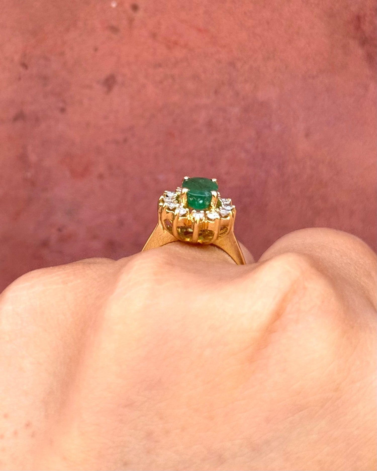 Bague Marguerite Émeraude 0.90 carat &amp; Diamants 4,01g "Pauline" - Elliade Paris