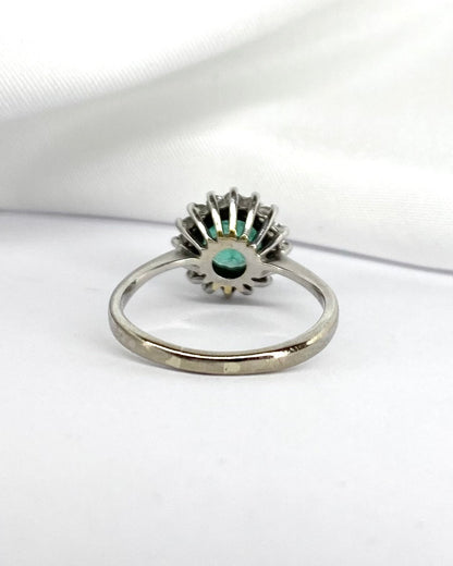 Bague Marguerite Émeraude 1 carat &amp; 16 Diamants &quot;Théomire&quot; - Elliade Paris