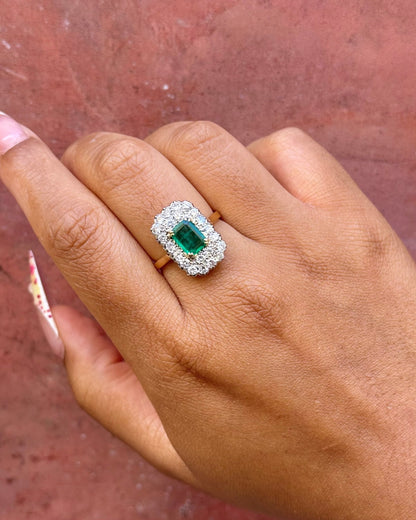 Bague Marguerite Émeraude 1 carat &amp; Diamants 1.32 carat "Félicie" - Elliade Paris