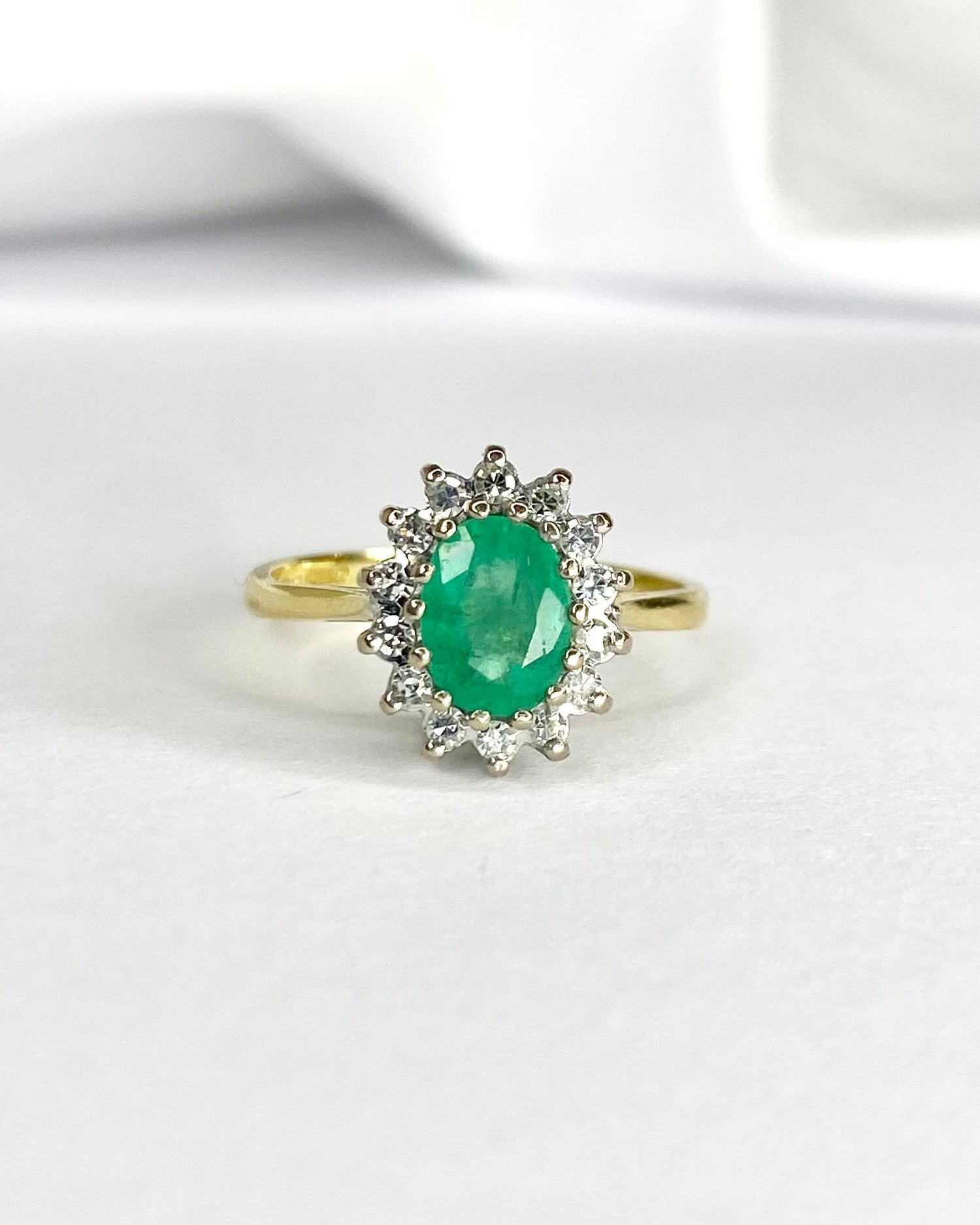 Bague Marguerite Émeraude 1 carat &amp; Diamants "Elina" - Elliade Paris