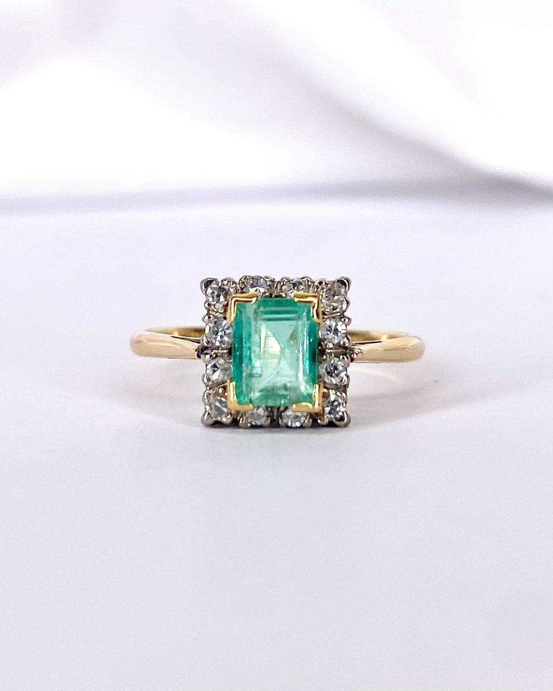 Bague Marguerite Émeraude 1 carat &amp; Diamants "Isabelle" - Elliade Paris