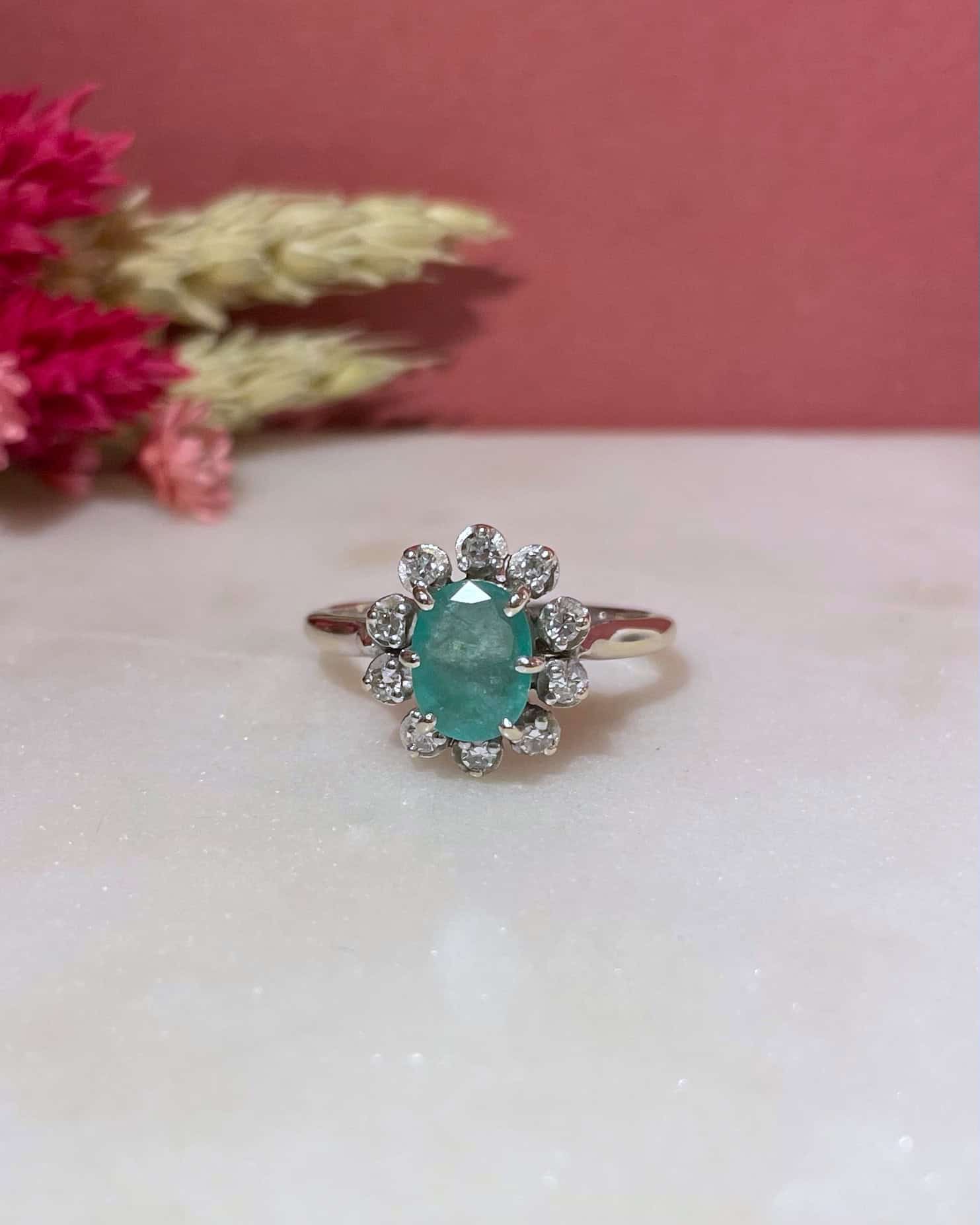 Bague Marguerite Émeraude 1 carat &amp; Diamants "Myvie" - Elliade Paris