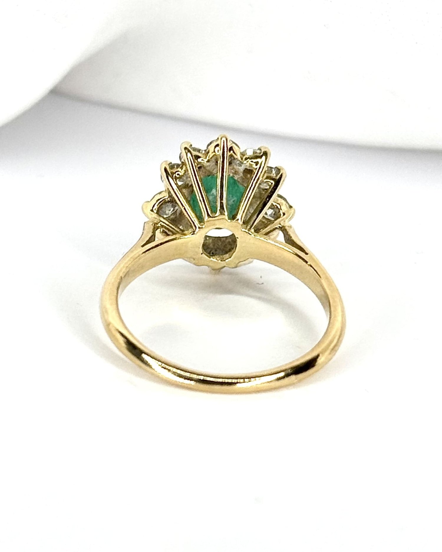 Bague Marguerite Émeraude 1.05 carat &amp; Diamants 0.42 carat "Ava" - Elliade Paris