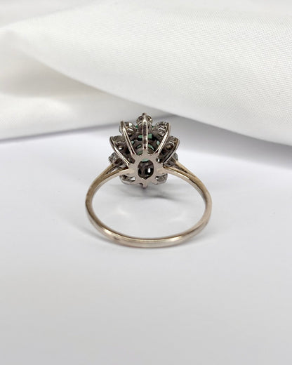 Bague Marguerite Émeraude 1.15 carat &amp; Diamants 0.70 carat &quot;Stéphanie&quot; - Elliade Paris