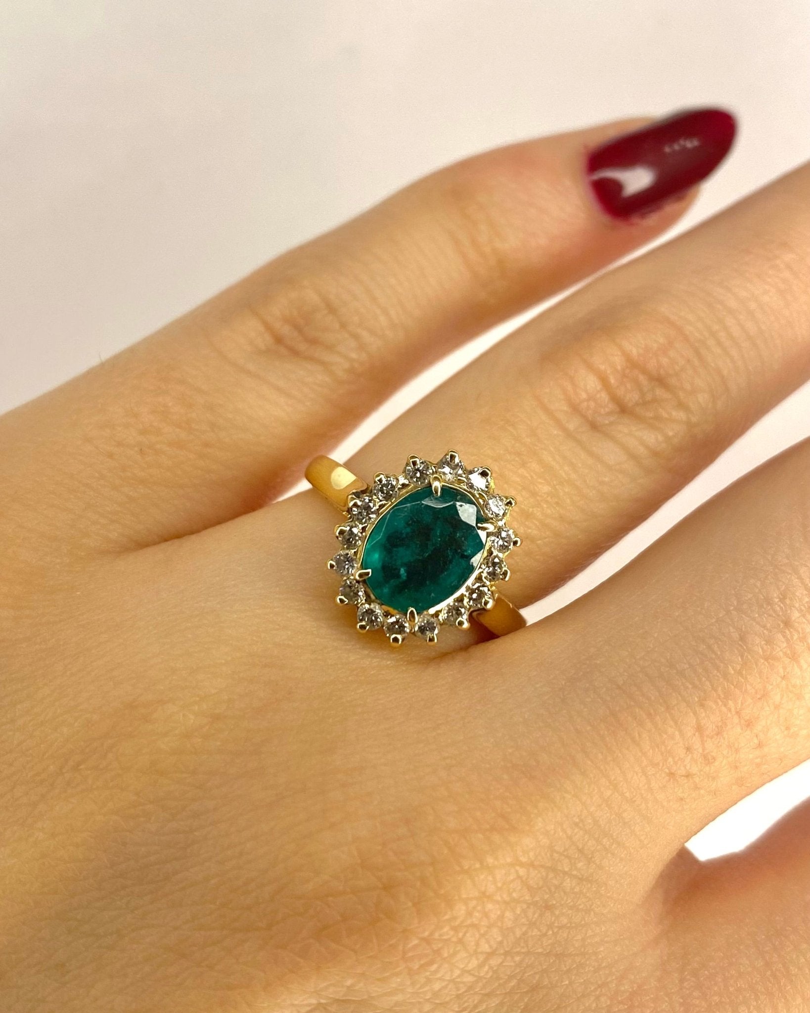 Bague Marguerite Émeraude 1.20 carat &amp; Diamants 0.48 carat "Maelys" - Elliade Paris