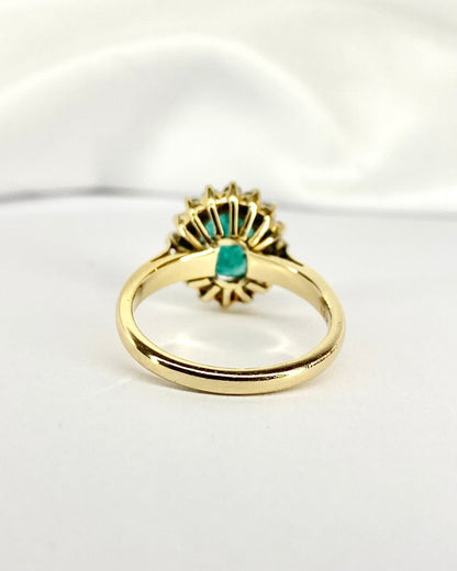 Bague Marguerite Émeraude 1.20 carat &amp; Diamants 0.48 carat "Maelys" - Elliade Paris