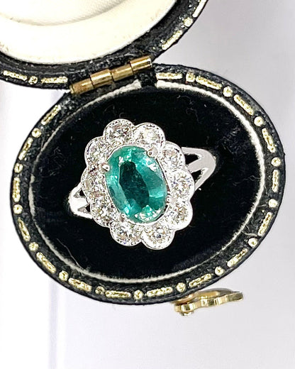 Bague Marguerite Émeraude 1.35 carat &amp; Diamants 0.68 carat "Vanessa" - Elliade Paris
