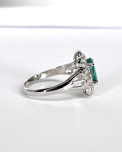 Bague Marguerite Émeraude 1.35 carat &amp; Diamants 0.68 carat "Vanessa" - Elliade Paris