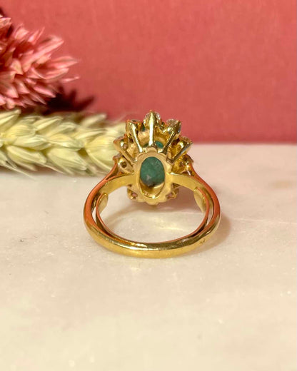 Bague Marguerite Émeraude 1.40 Carat &amp; Diamants &quot;Pippa&quot; - Elliade Paris