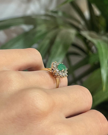Bague Marguerite Emeraude 1.50 carat &amp; Diamants &quot;Felicity&quot; - Elliade Paris