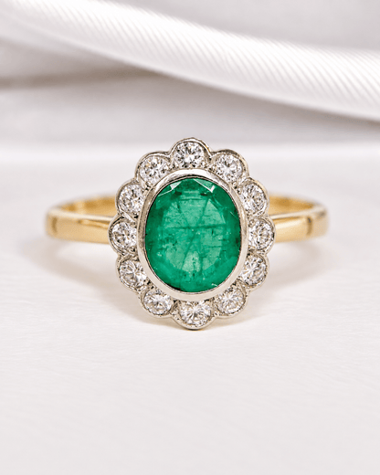 Bague Marguerite Émeraude 1.70 carat &amp; Diamants 0.60 carat "Amale" - Elliade Paris