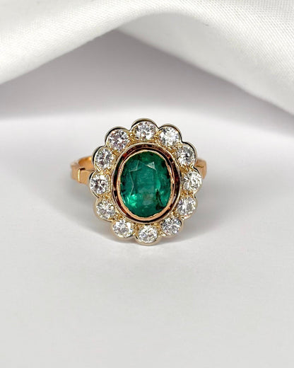 Bague Marguerite Émeraude 1.80 carat &amp; Diamants 1.20 carat "Sophie" - Elliade Paris