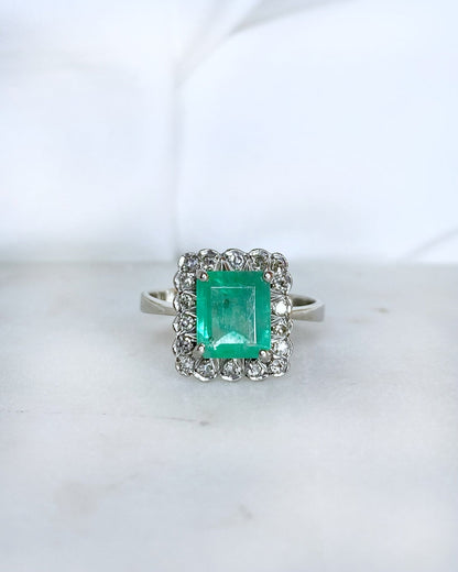 Bague Marguerite Émeraude 1.90 carat &amp; Diamants &quot;Rozenn&quot; - Elliade Paris