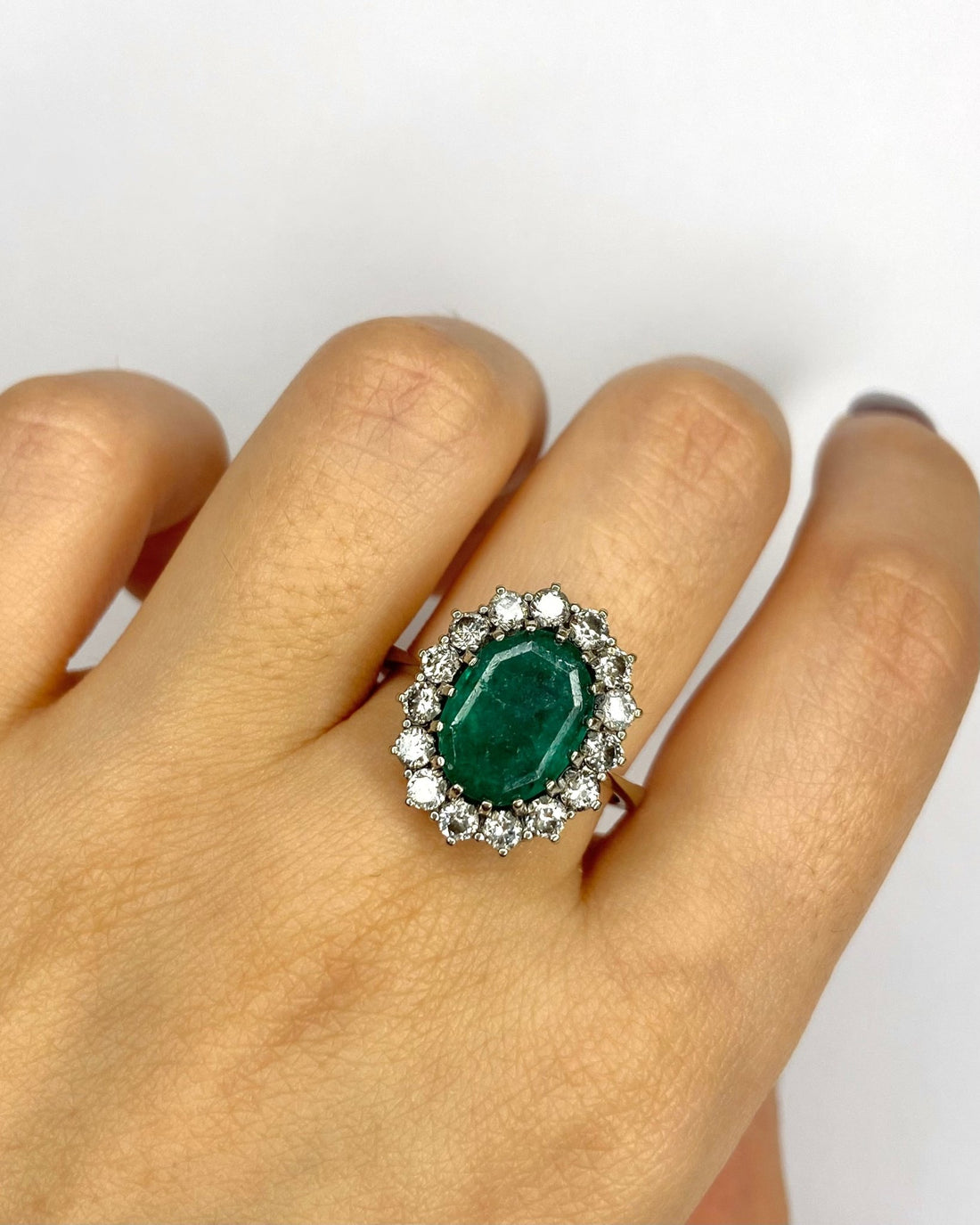 Bague Marguerite Émeraude 4 carats &amp; Diamants 0.90 carat "Norah" - Elliade Paris