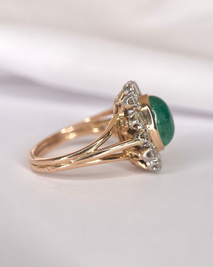 Bague Marguerite Émeraude Cabochon 3.15 carats &amp; Diamants 0.84 carat "Aimée" - Elliade Paris