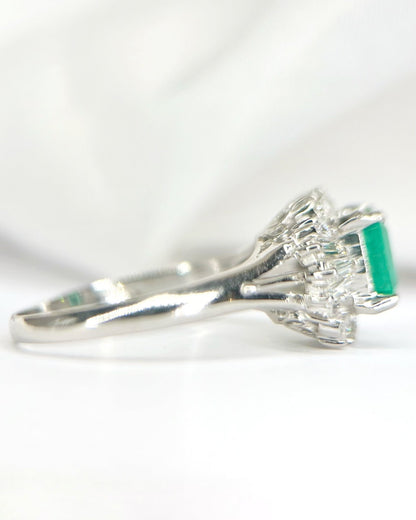 Bague Marguerite Émeraude Colombienne 0.95 carat &amp; Diamants "Albertine" - Elliade Paris