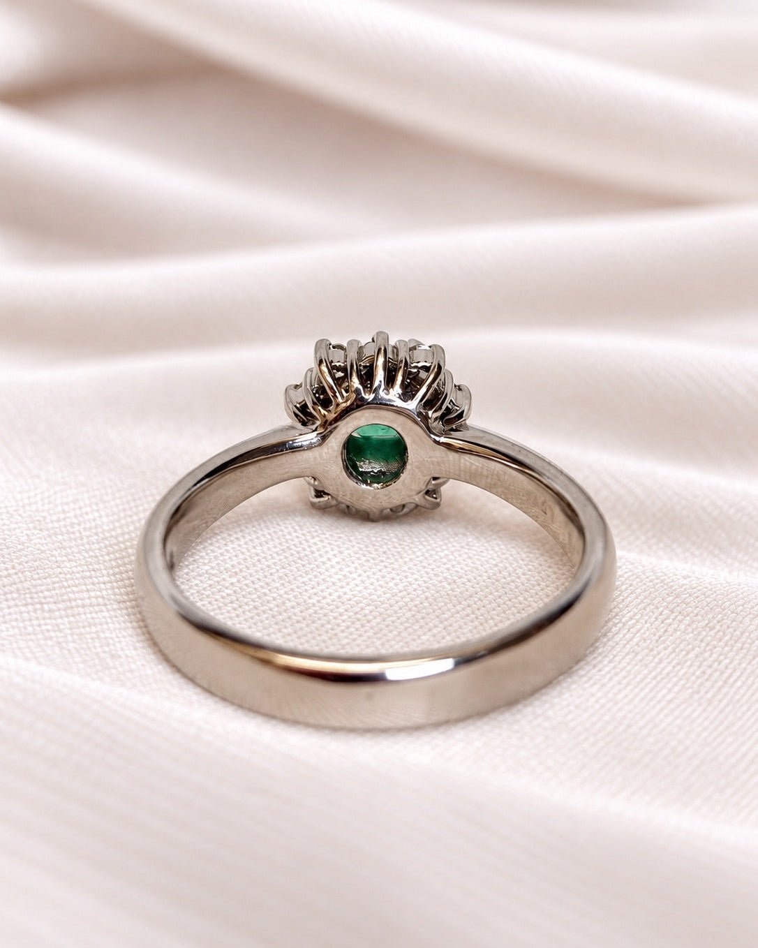 Bague Marguerite Émeraude de Colombie &amp; Diamants 0.27 carat "Gabrielle" - Elliade Paris