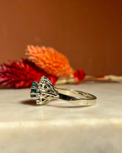 Bague Marguerite Émeraude &amp; Diamants 1 carat &quot;Lauréane&quot; - Elliade Paris