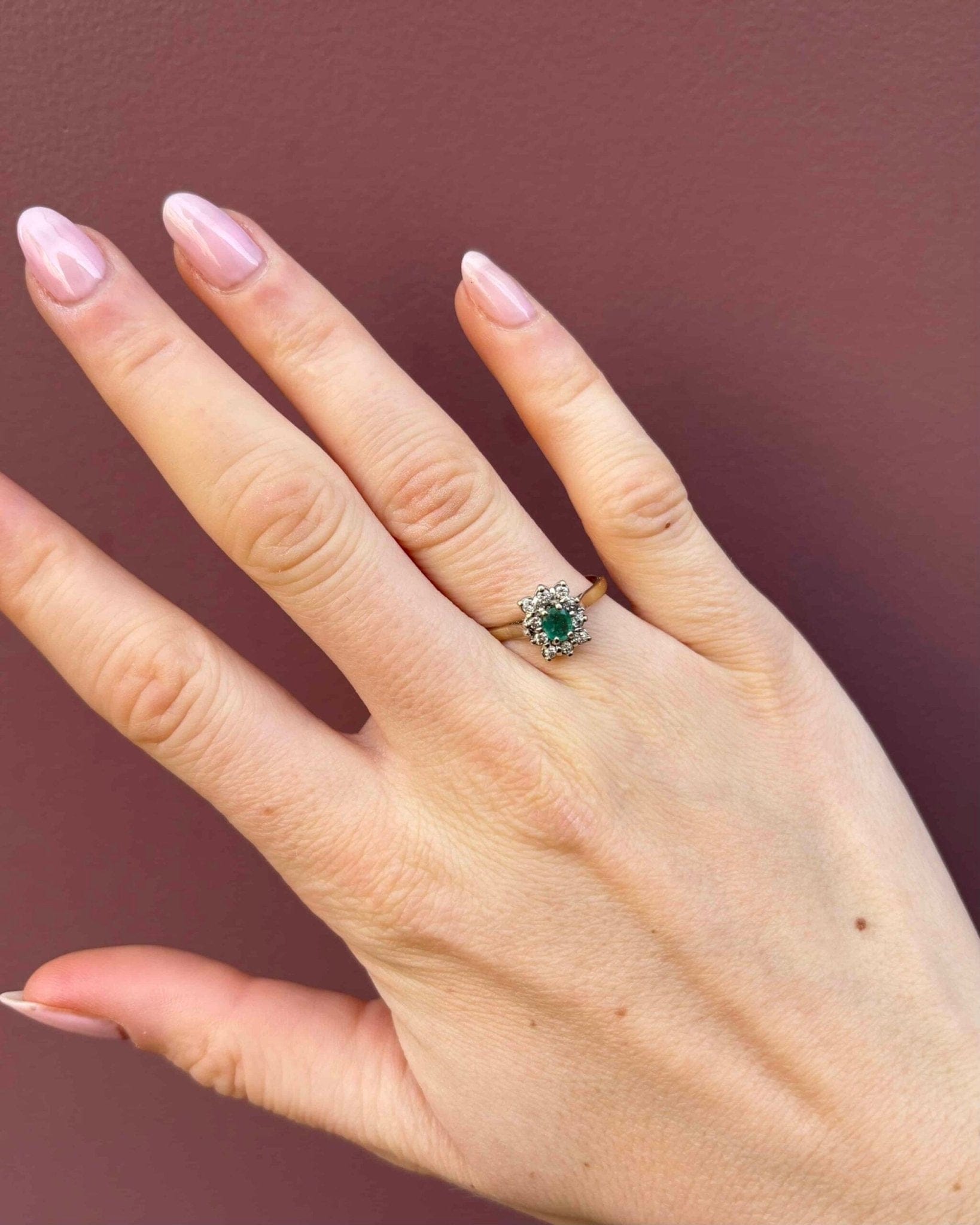 Bague Marguerite Émeraude &amp; Diamants "Adelyn" - Elliade Paris