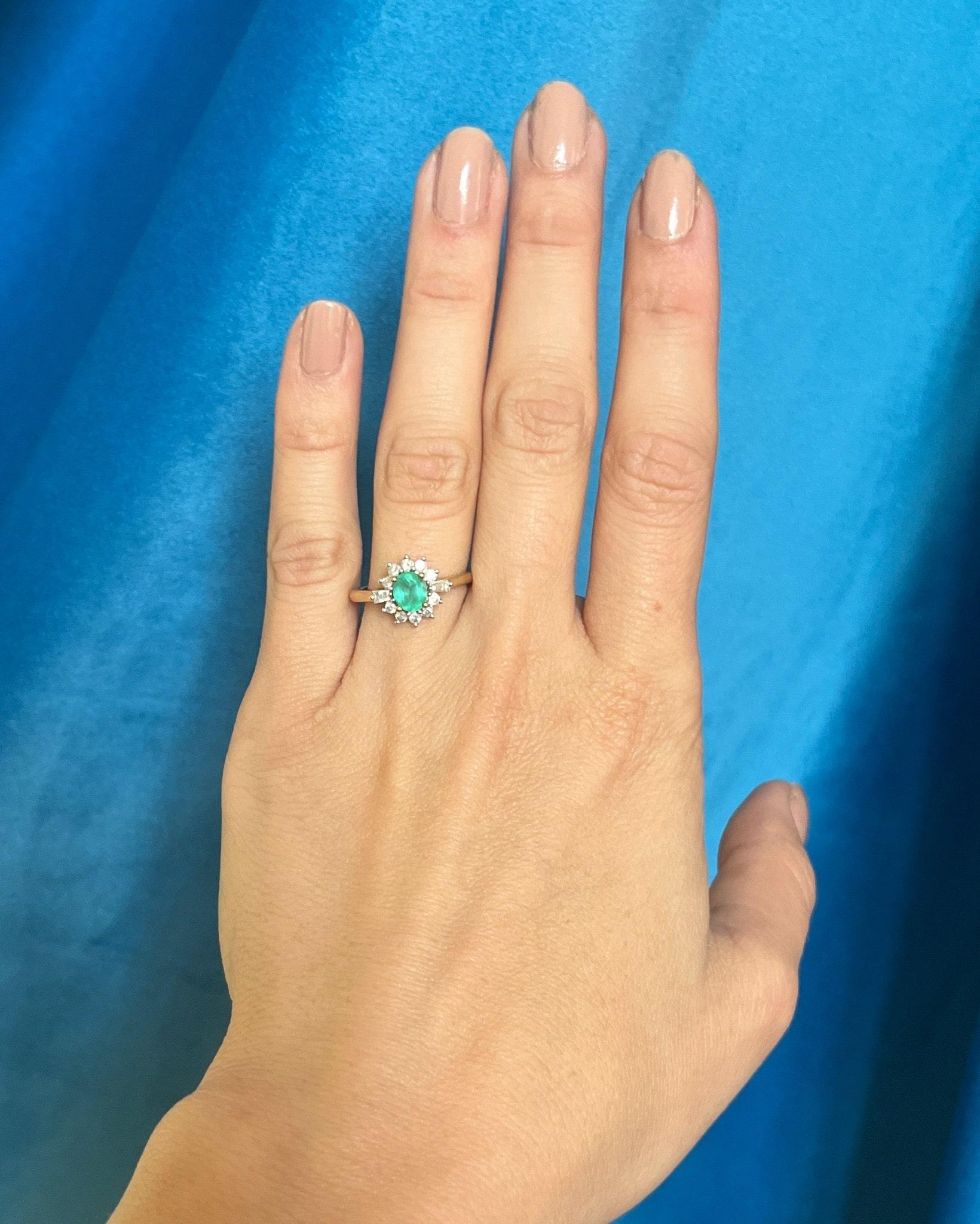 Bague Marguerite émeraude &amp; diamants "Aela" - Elliade Paris