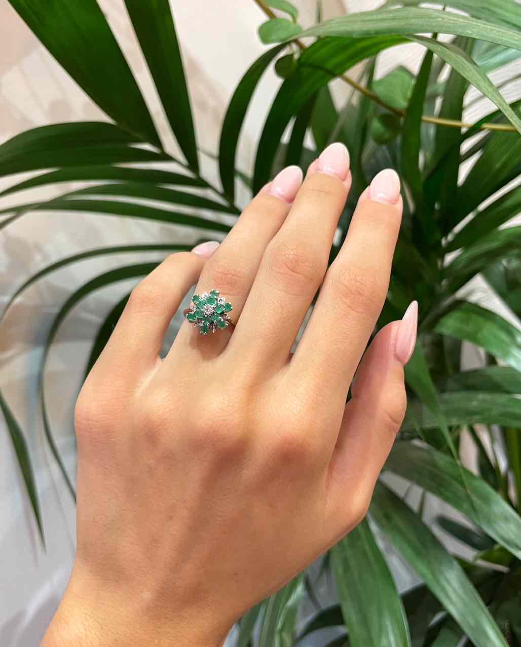 Bague Marguerite Émeraude &amp; Diamants "Allegra" - Elliade Paris