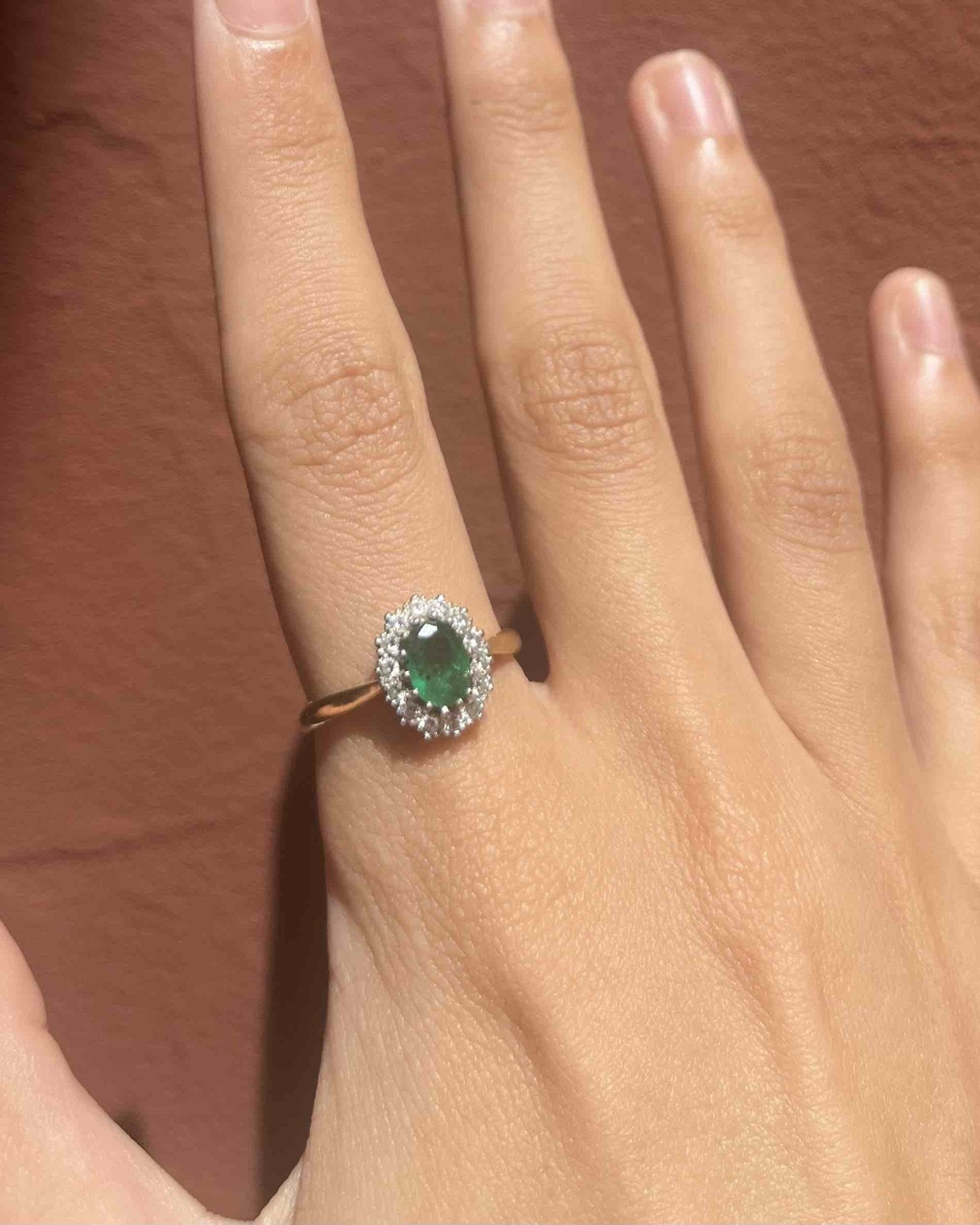 Bague Marguerite Émeraude &amp; Diamants "Alma" - Elliade Paris