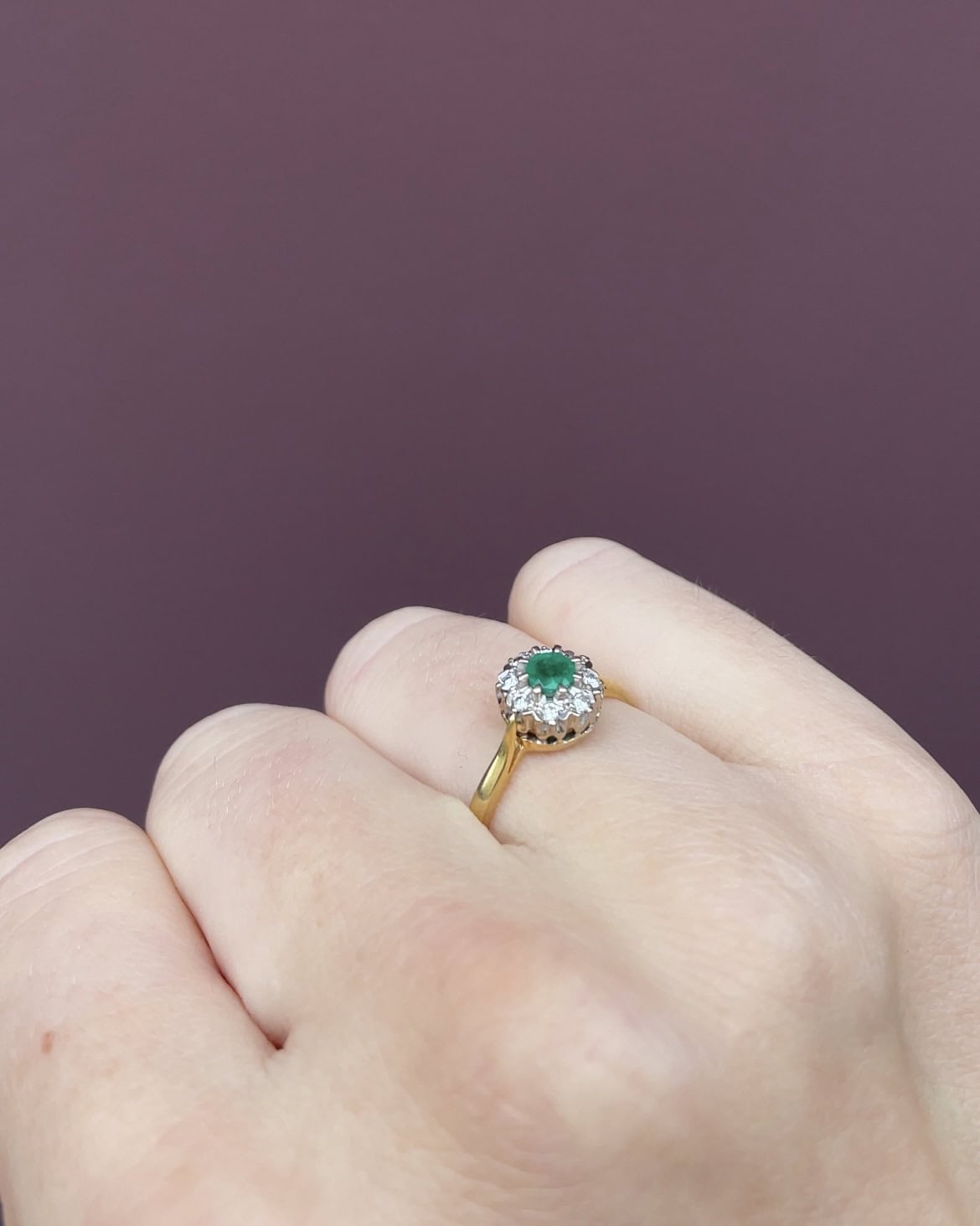 Bague Marguerite Émeraude &amp; Diamants &quot;Amelia&quot; - Elliade Paris